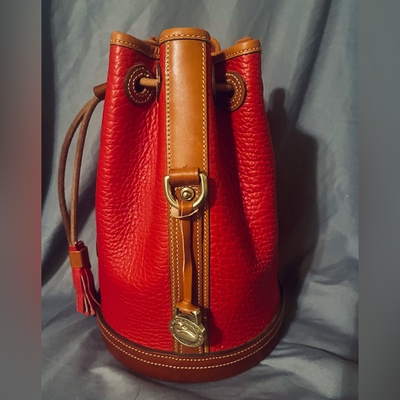 Vintage Dooney and Bourke All Weather Leather Drawstring Bag - Picture 2 of 11